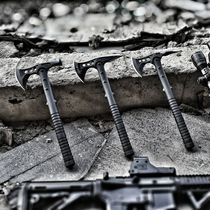 Devil axe Tactical axe Mountain axe Camping axe Life-saving axe Fire axe Hand axe Self-defense assault axe Camp axe