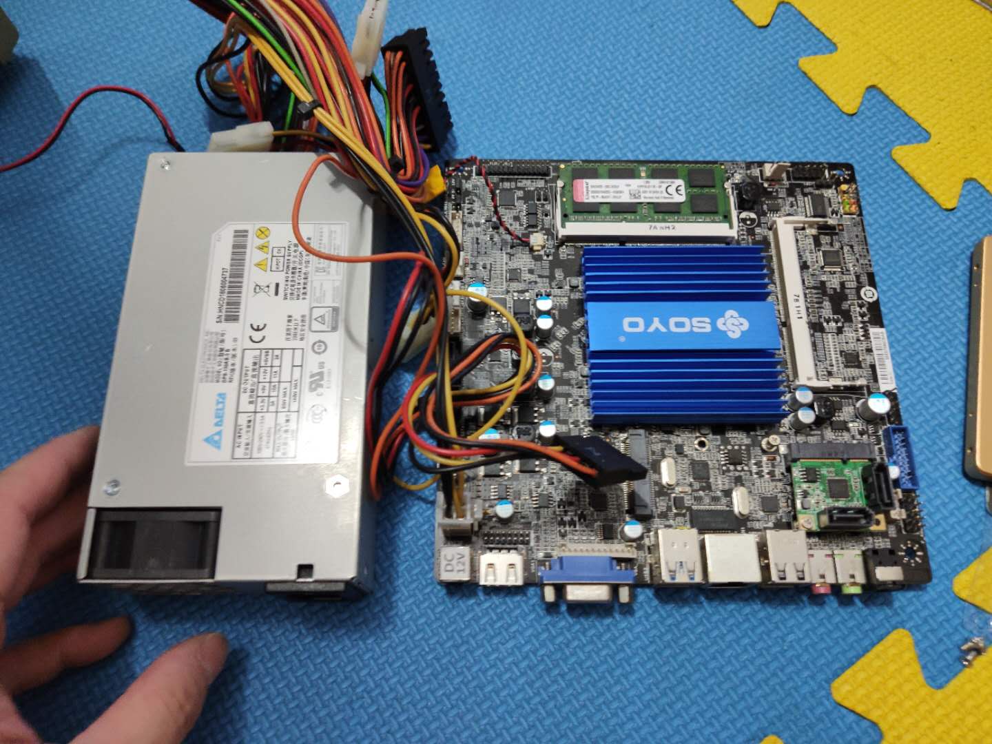 款主板为梅捷无风扇主板,型号为:sy-thin n3160,cpu为五代3160四核cpu