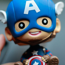 Q version of Captain America shaking his head car ornaments Car supplies Cute dolls creative cartoon jewelry Personality car