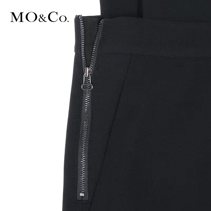 MO&Co.宽背带口袋长款宽松纯色 moco复古高腰连体裤女MA1631JPS02产品展示图3