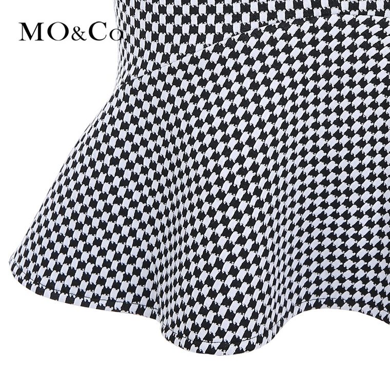 MO&Co.半裙包臀裙欧美针织黑白方格提花鱼尾裙修身MA152SKT33moco