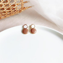 Oil painting sense milk tea department Morandi earrings round stud earrings 2019 new trend no ear pierced ear clip retro air quality