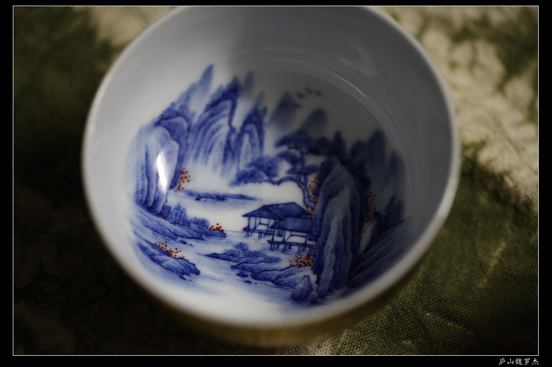 新品——2018年魏罗杰景德镇手工拉坯绘画金银地扒花内画单杯系列