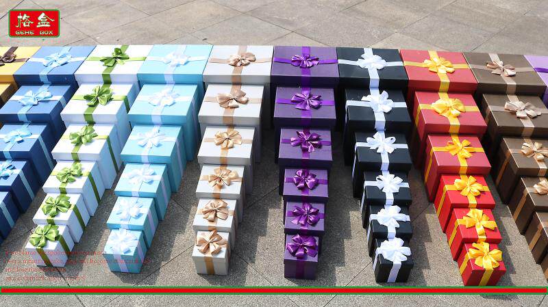 新款高档圣诞节橱窗摆设礼盒婚庆现场摆设布景道具礼品盒定做批量