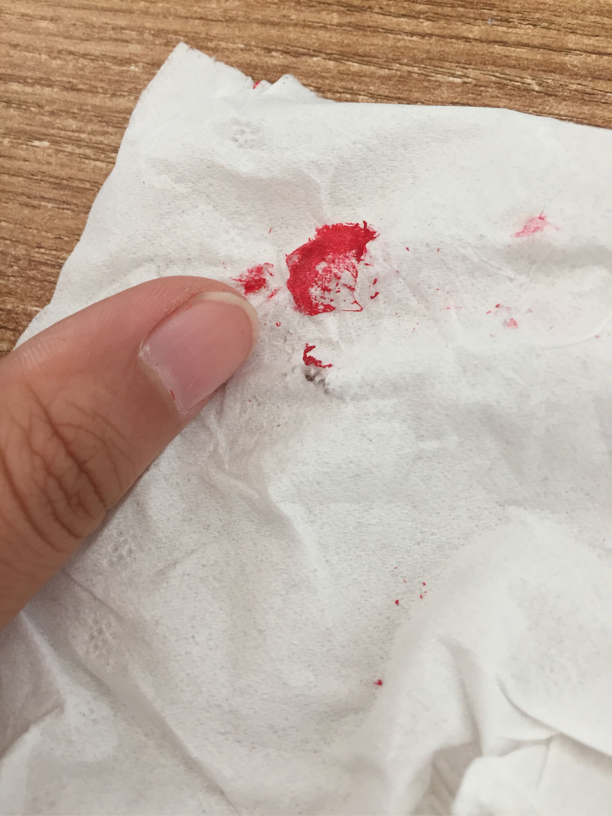 显白正红色怎么样?效果好吗?明星同款使用后评价,第6张 显白正红色怎么样?效果好吗?明星同款使用后评价,第6张