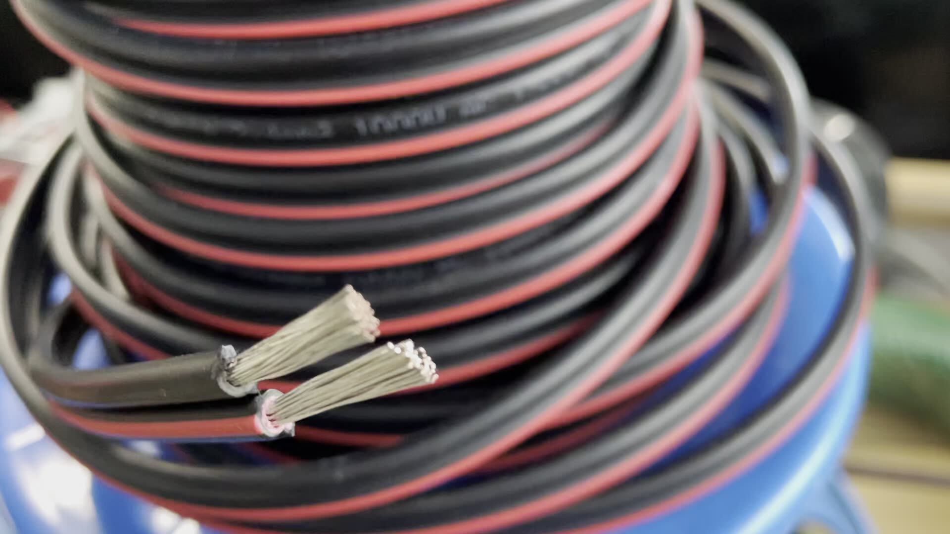 直流电缆4毫米双太阳能电缆2x4mm布线太阳能电池板2芯线