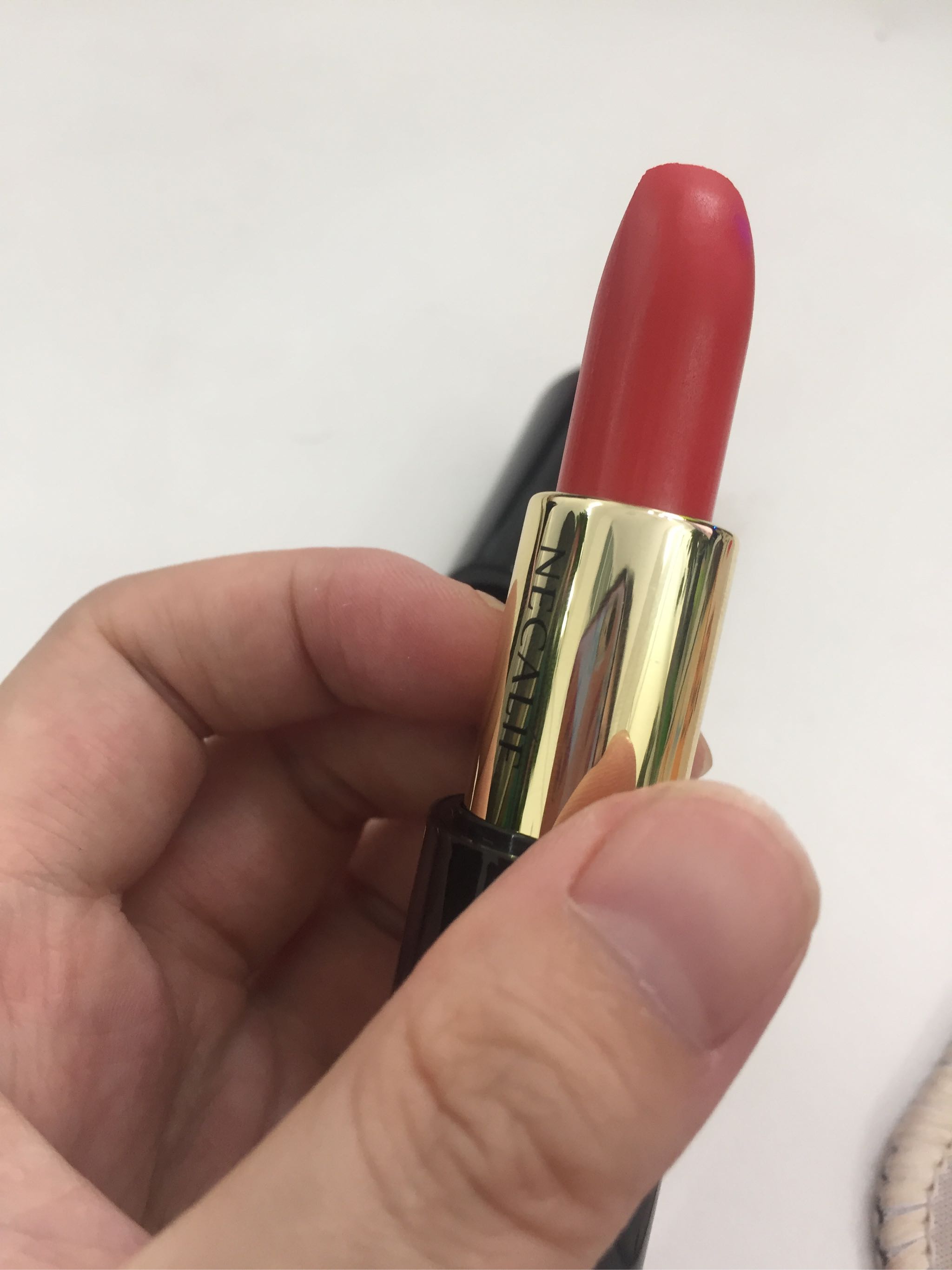 NECALiF口红很惊艳 设计很高级 显色度高_in榜 NECALiF口红很惊艳 设计很高级 显色度高