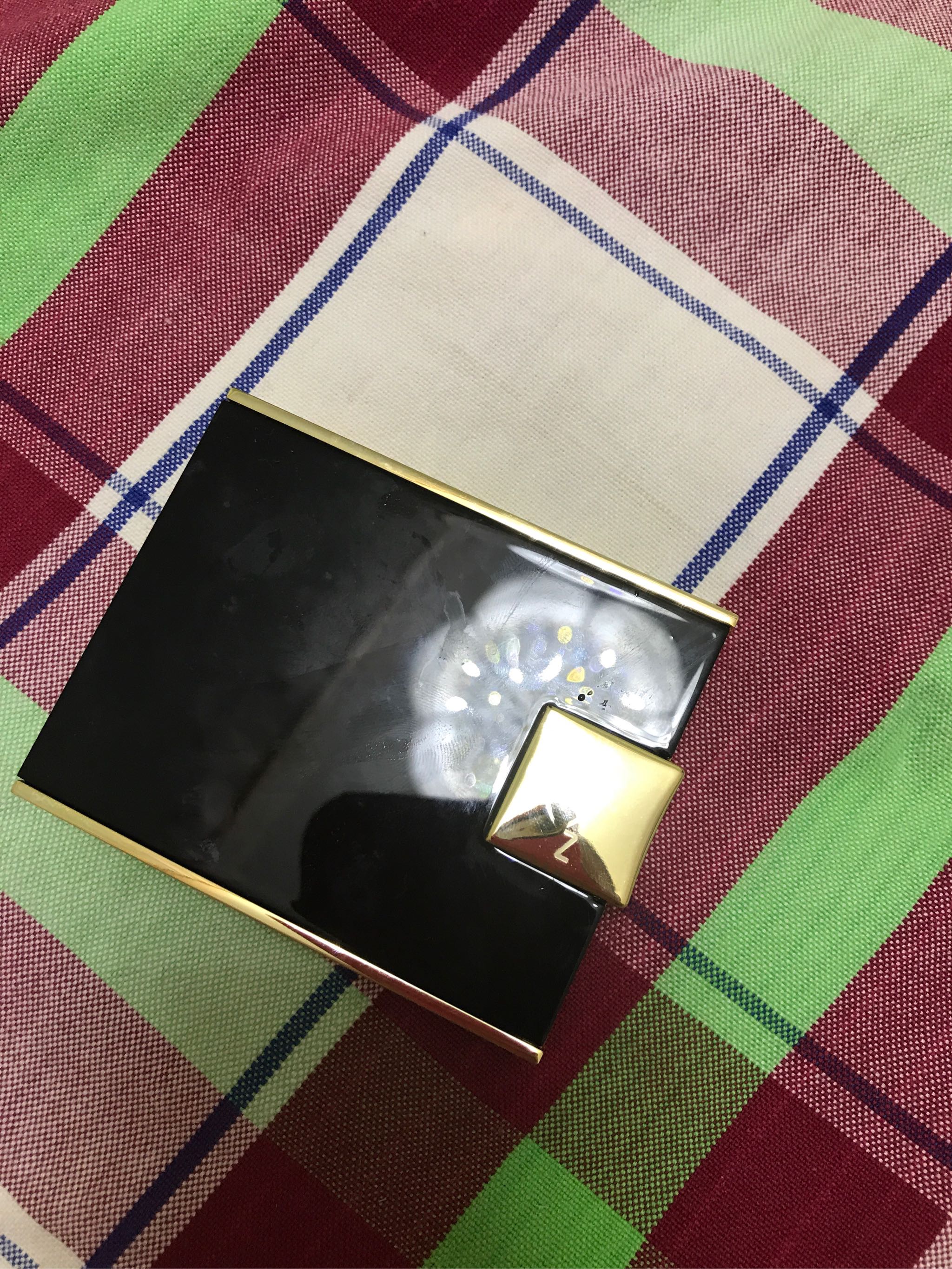 抖音同款 人鱼姬珠光六色眼影盘好用不可以每天用吗怎么样,使用体验,第2张 抖音同款 人鱼姬珠光六色眼影盘好用不可以每天用吗怎么样,使用体验,第2张