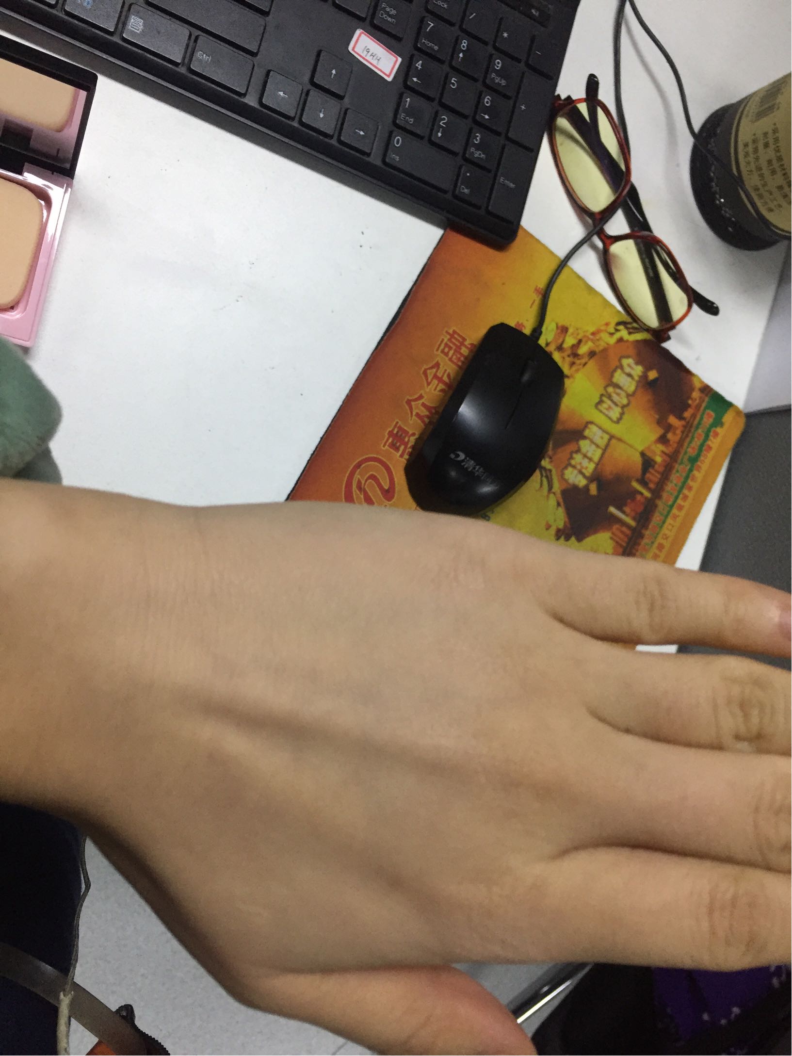 柏氏自然无瑕保湿粉饼好用吗?怎么样?多少钱,使用效果揭秘,第8张 柏氏自然无瑕保湿粉饼好用吗?怎么样?多少钱,使用效果揭秘,第8张