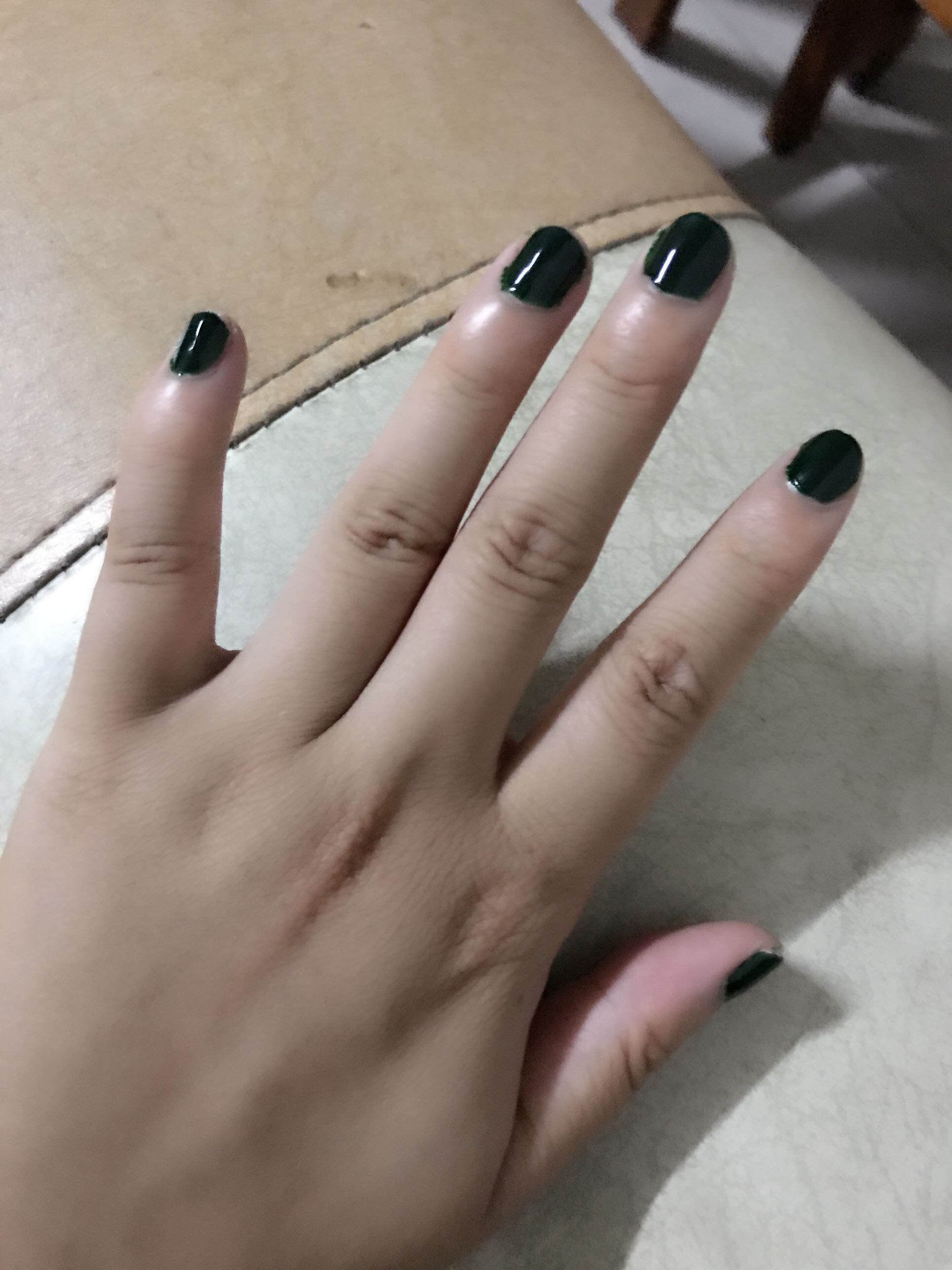 健康可剥甲油 显白墨绿色质量怎么样什么牌子什么档次,来自学生党的使用感受,第7张 健康可剥甲油 显白墨绿色质量怎么样什么牌子什么档次,来自学生党的使用感受,第7张