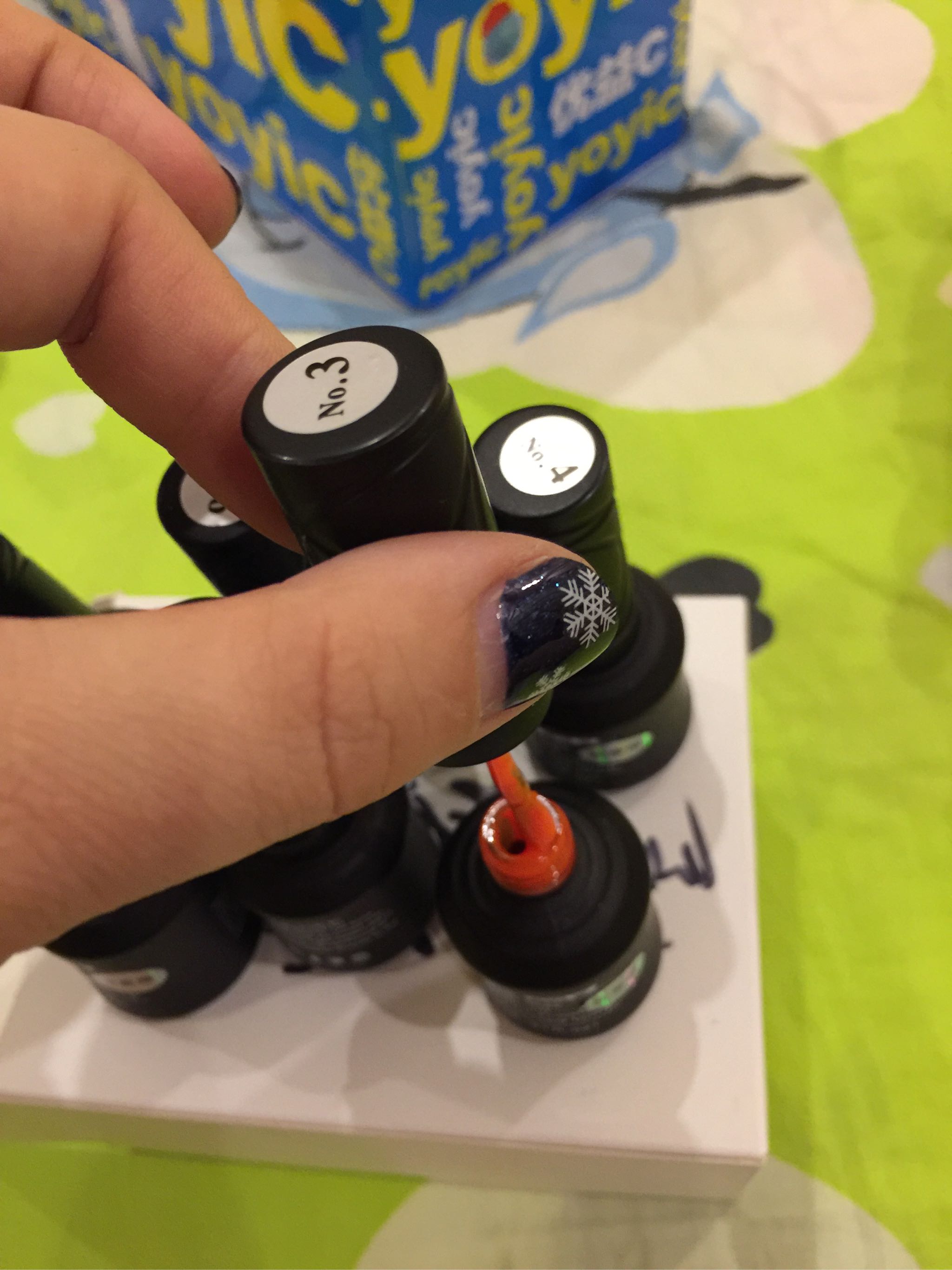 甲油胶6支装赠精美相框怎么样有用吗,母女俩使用一个月效果对比,第9张 甲油胶6支装赠精美相框怎么样有用吗,母女俩使用一个月效果对比,第9张