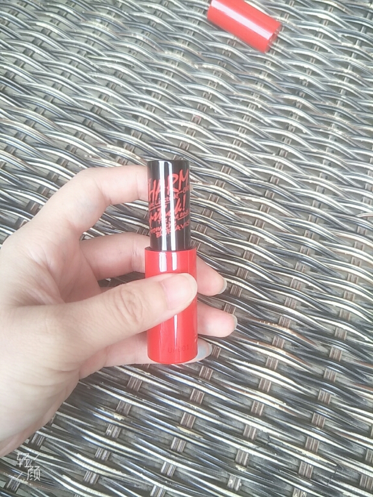 柏薇诗大红色口红 很有女王范_in榜 柏薇诗大红色口红 很有女王范