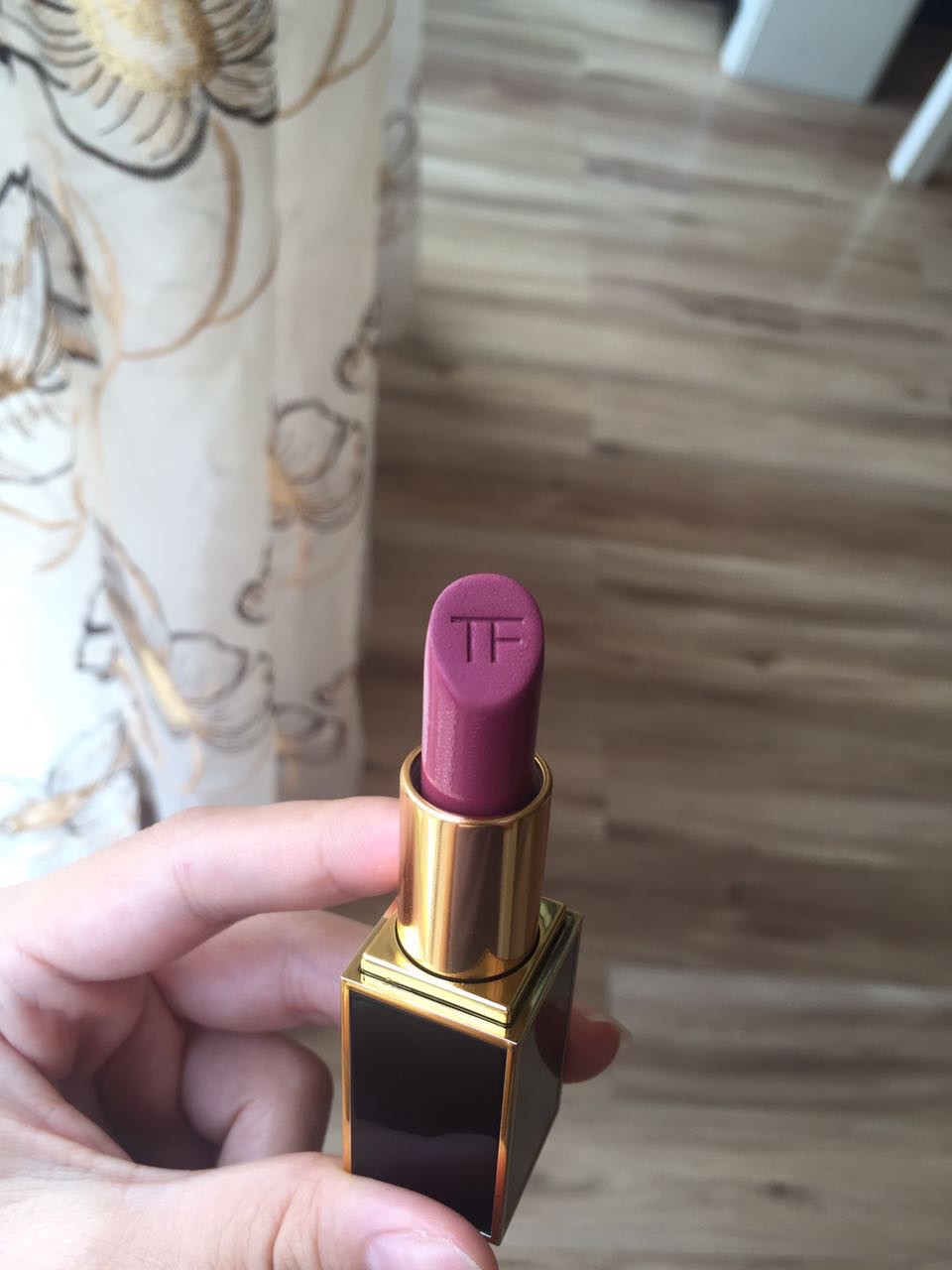 我在闲鱼卖·口红 tf黑管04 豆沙色