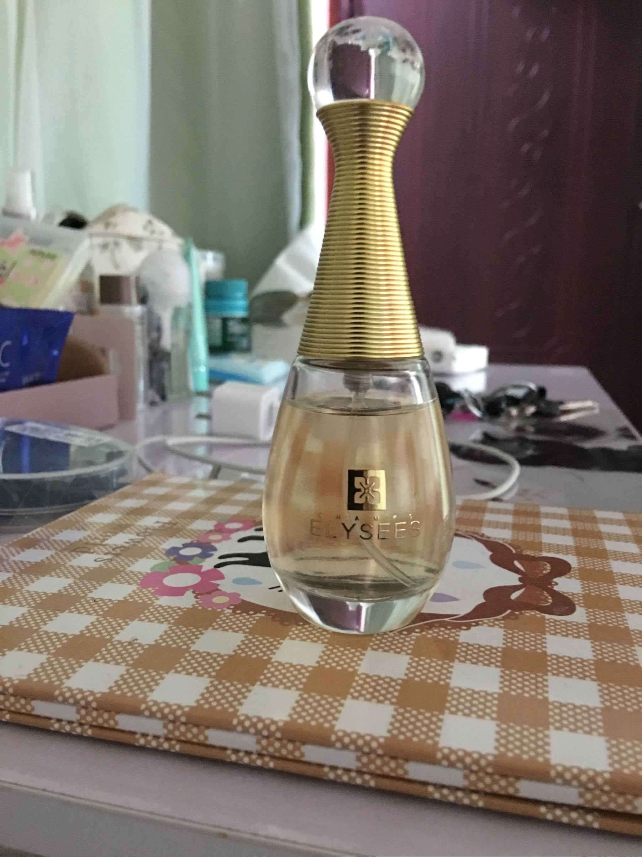 浪漫香榭丽女士真我香水女怎么样?效果好吗?明星同款使用后评价,第5张 浪漫香榭丽女士真我香水女怎么样?效果好吗?明星同款使用后评价,第5张