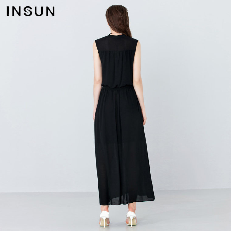 INSUN/恩裳【7.14新品】2015秋 时尚通勤修身舒适连衣裙 95205010