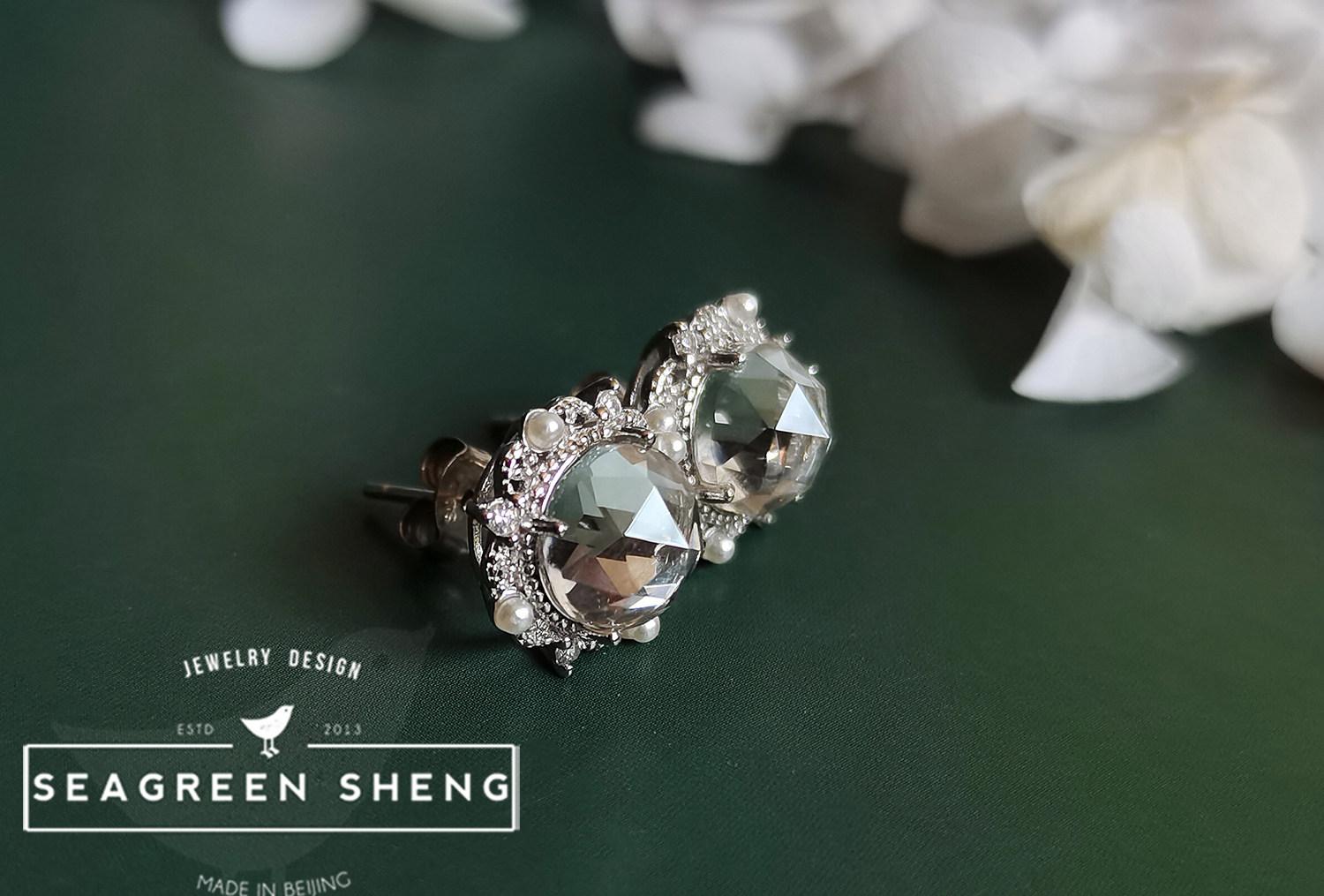 Серьги 碧笙珠宝 天然白水晶剔透玫瑰切割中款925银镀白金耳钉