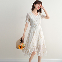 FENPERATE French style fresh temperament V collar crushed floral dress Women 2022 Summer new cashew slim fit dress