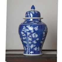Live blue and white blue bamboo shadow tea pot diameter 14 High 43