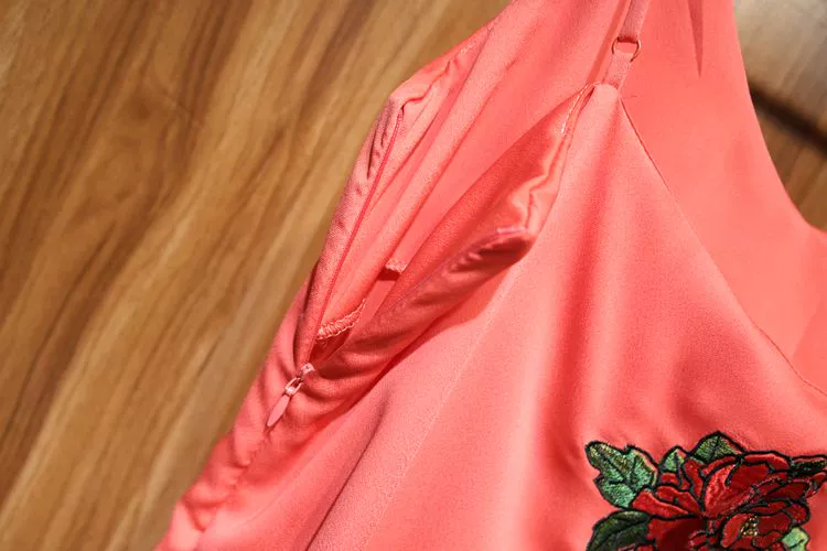 N5 sản phẩm mới của phụ nữ ngọt ngào và hoa dại thêu ba chiều giả lụa có thể điều chỉnh dây đeo dây đeo rộng 0.22 - Sản phẩm HOT