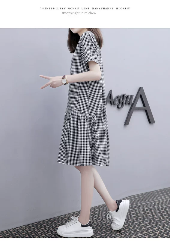 Ga châu Âu mùa hè mới của phụ nữ vải cotton và vải lanh dài trung bình váy một đường kẻ sọc váy đầm kẻ sọc cỡ lớn - váy đầm