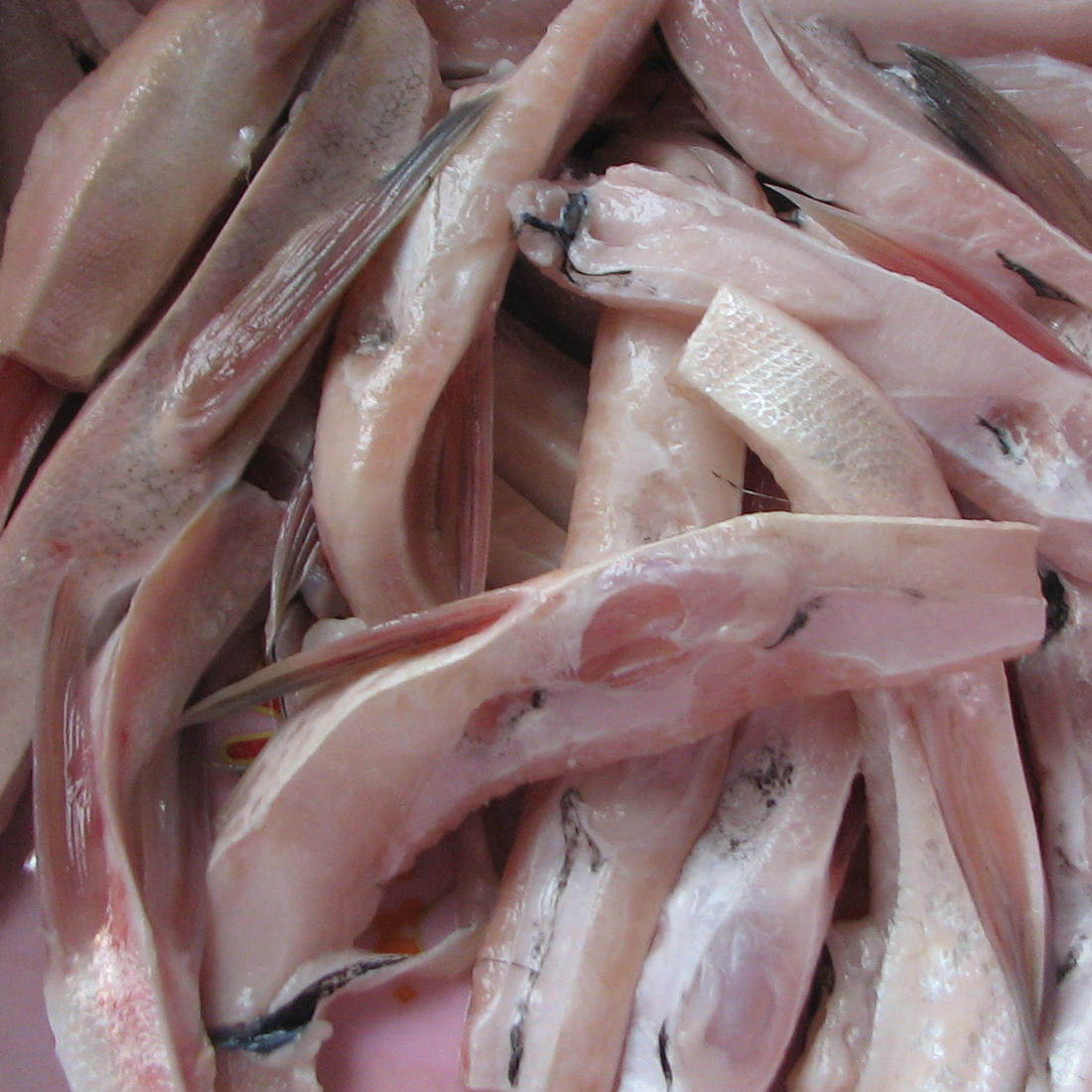 鱼肚子腹鳍肥美的腹棱特价促销真空装分割鱼鲜活水产散装