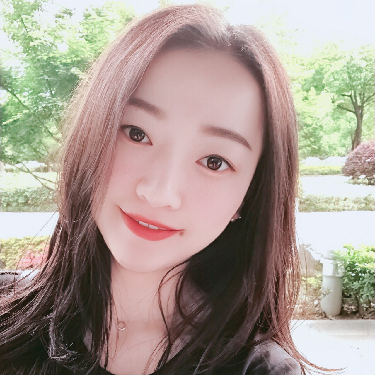 自带磨皮哑光妆感#YSL无暇粉底液