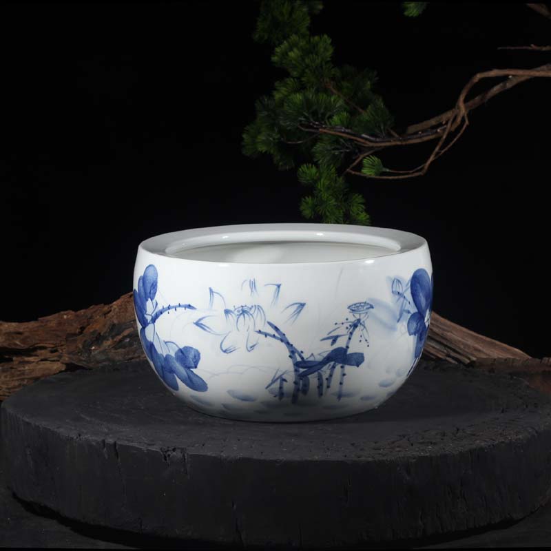 Hand - made classic lotus big writing brush washer art cultural blue - and - white ceramics writing brush washer display writing brush washer from the fish tank