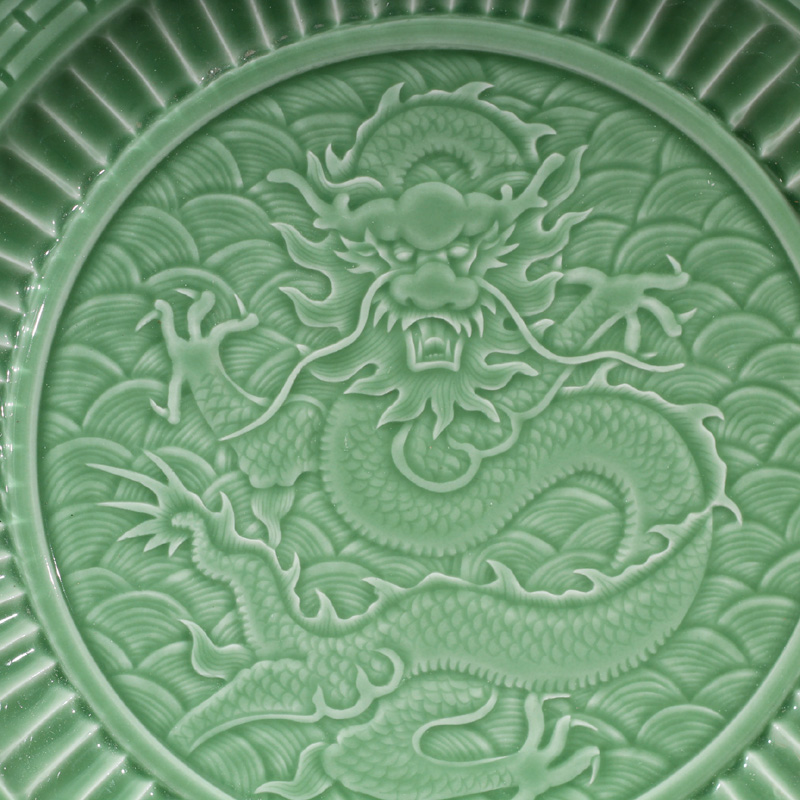 Jingdezhen celadon dragon 40 cm decorative porcelain elegant high - grade decorative porcelain qianlong dragon large plate