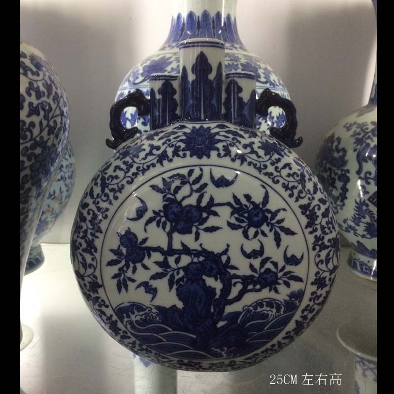 Jingdezhen imitation the qing hand - made porcelain ceramic flat bottles of blue and white dragon 25 cm 35 cm high flat bottles of classical vase