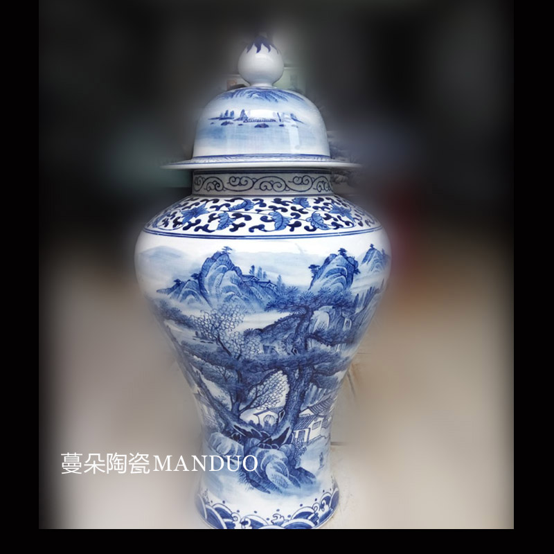 Jingdezhen porcelain, general tank hand - made scenery general canister to display the general blue and white porcelain pot at home