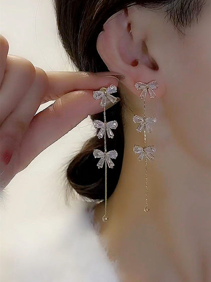 Tassel Long Zircon Bow Earring for Women 2025 New Trendy Light Luxury 고급 절묘한 얼굴 쇼 작은 귀걸이 Tassel Long Zircon Bow Earring for Women 2025 New Trendy Light Luxury 고급 절묘한 얼굴 쇼 작은 귀걸이