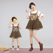 Parent-child outfit mother and daughter cartoon bear pattern bib pants 2021 summer new loose wide leg slacks for children