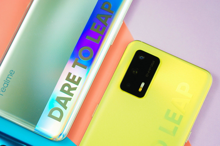 realme 真我q3pro 天玑1100 6400万三摄30w智慧闪充双5g游戏手机