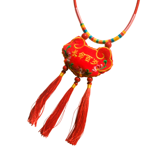 Baby red rope one year old new year's day baby 100 day full moon Chinese style handmade long life safety lock Pendant