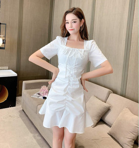 Retro white dress fall 2020 new style waist square collar pleated Ruffle Skirt