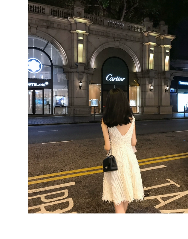 nổi tiếng mùa thu và mùa đông 2019 phụ nữ mới phụ nữ jing gây ra lông v-cổ cao eo váy nữ - Váy eo cao
