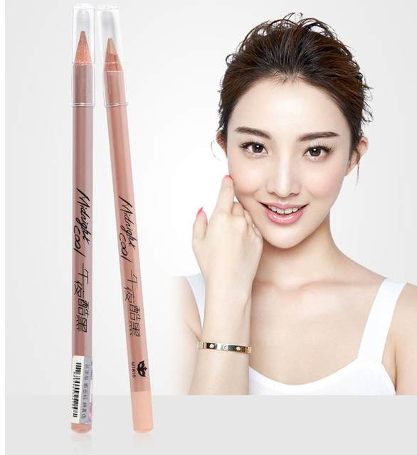 Douyin Internet celebrity's ແບບດຽວກັນ eyebrow concealer ປາກກາຍັກໃຫຍ່ concealer ສໍາລັບແມ່ຍິງທີ່ຈະດັດແປງປາກແລະຕາເພື່ອປົກຫຸ້ມ tattoos ແລະ eyebrows ເພື່ອປ່ຽນຮູບຮ່າງຫນ້າຕາ, ຈຸດແລະຮອຍສິວ.