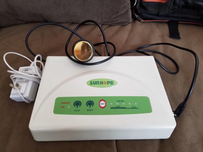 送手法 尚赫美容仪 超声波美容仪 tbs 八成新的 美容仪 单机_7折现价