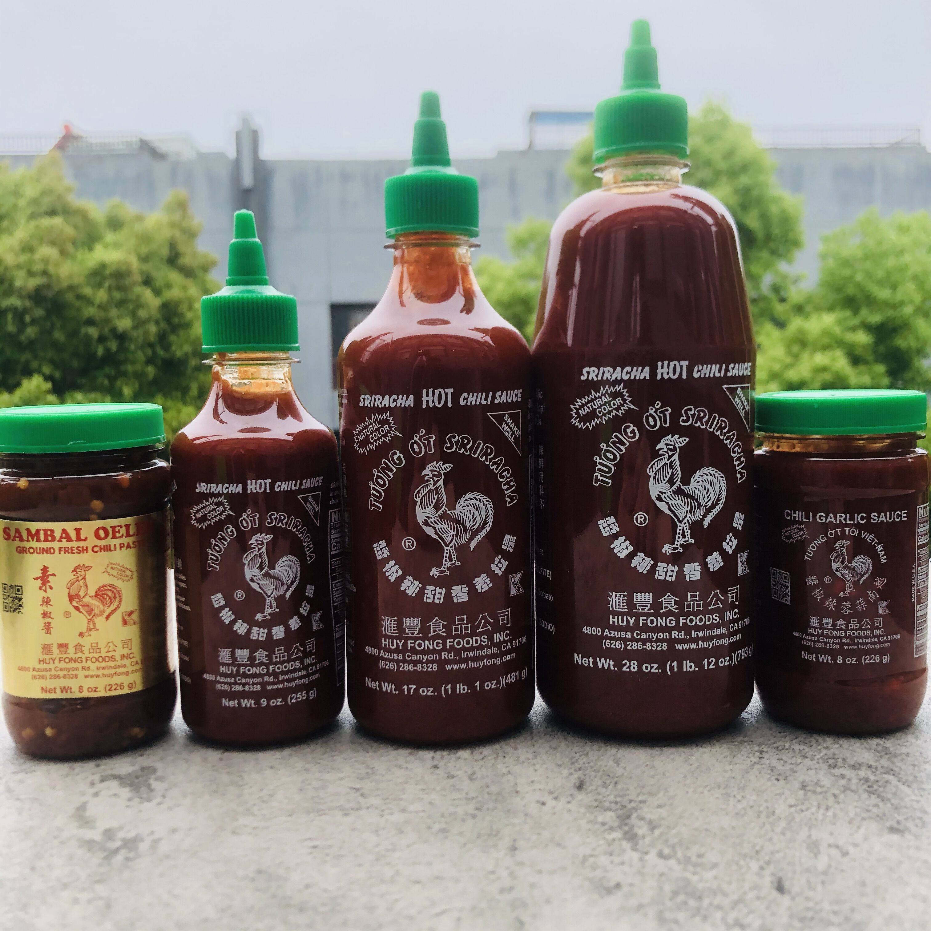 srirachahotchilisauce美国汇丰红公鸡是拉差793g香甜辣椒酱