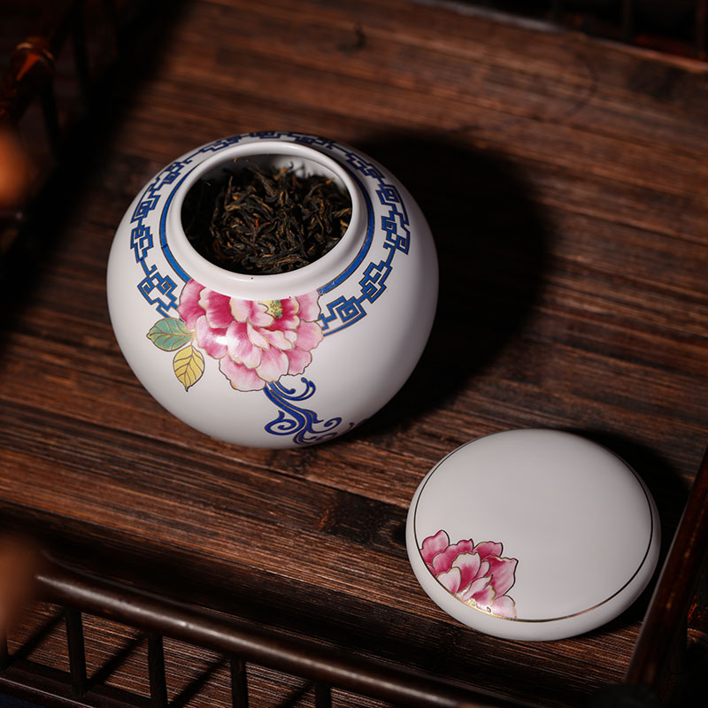 Jade butterfly jingdezhen ceramic caddy fixings general seal pot home small moistureproof receives the two storage tanks