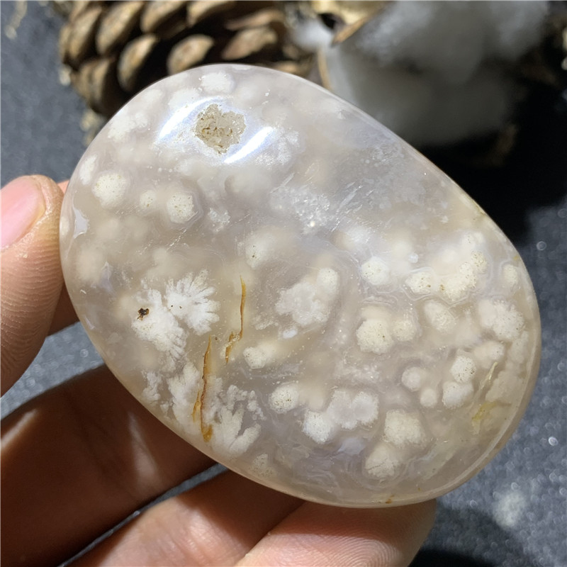 天然马达加斯加花玛瑙原石手把件原石打磨矿物标本