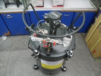 Taiwan pneumatic tools Pneumatic pressure barrel RT40A pneumatic paint bucket Paint bucket 40L