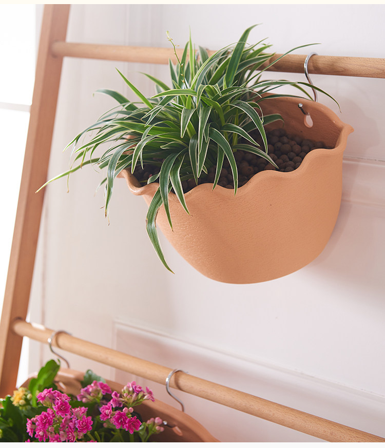 壁挂花盆塑料加厚半圆形悬挂式花盆挂壁挂墙上绿萝花盆大号送挂钩