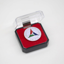 Communication University of China Emblem badges Alumni Association souvenirs to send high school students graduation inspirational gift rewards