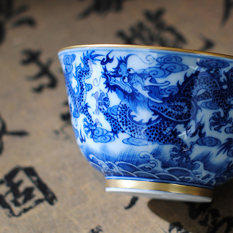 The Owl up jingdezhen blue and white see colour master dragon tea cup draw ceramic cups kung fu tea sample tea cup