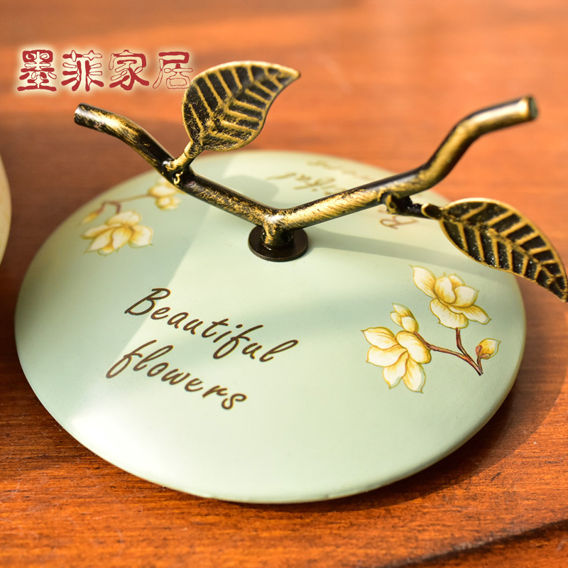 The New Chinese American with cover the fly ash ashtray creative ceramic European sitting room tea table home furnishing articles