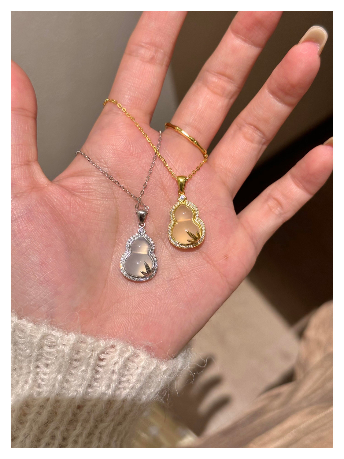 Серебряное ожерелье sukeew/酥可 金枝玉叶s925银不掉色白玉髓竹叶葫芦吊坠项炼女新品