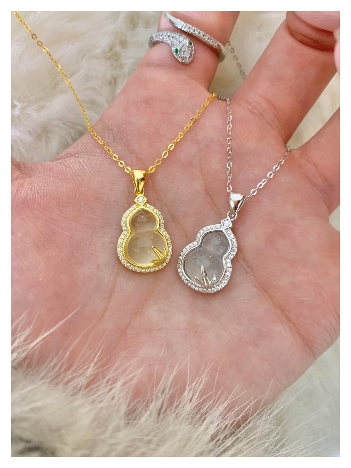 Серебряное ожерелье sukeew/酥可 金枝玉叶s925银不掉色白玉髓竹叶葫芦吊坠项炼女新品