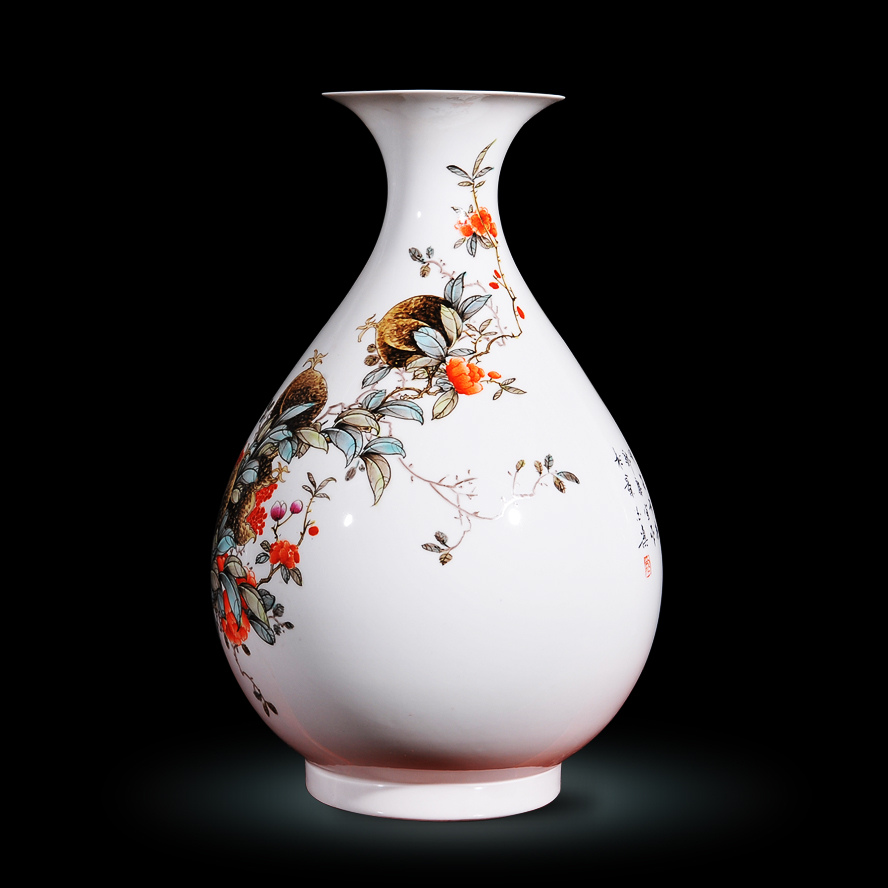 Jingdezhen ceramics Feng Jie hand - made powder enamel vase modern fashion decoration crafts are rich fruits