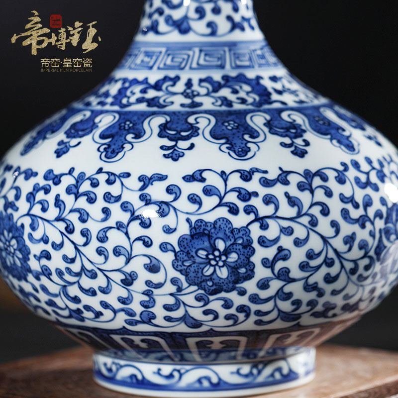 Antique hand - made furnishing articles of blue and white porcelain jingdezhen ceramics vase handicraft decoration porch decorate bookcase